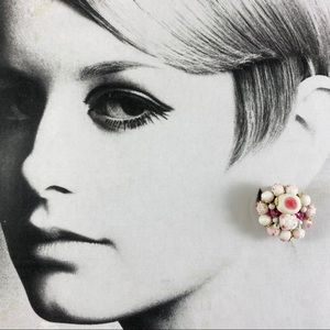 Vintage little cluster pink white beads earrings